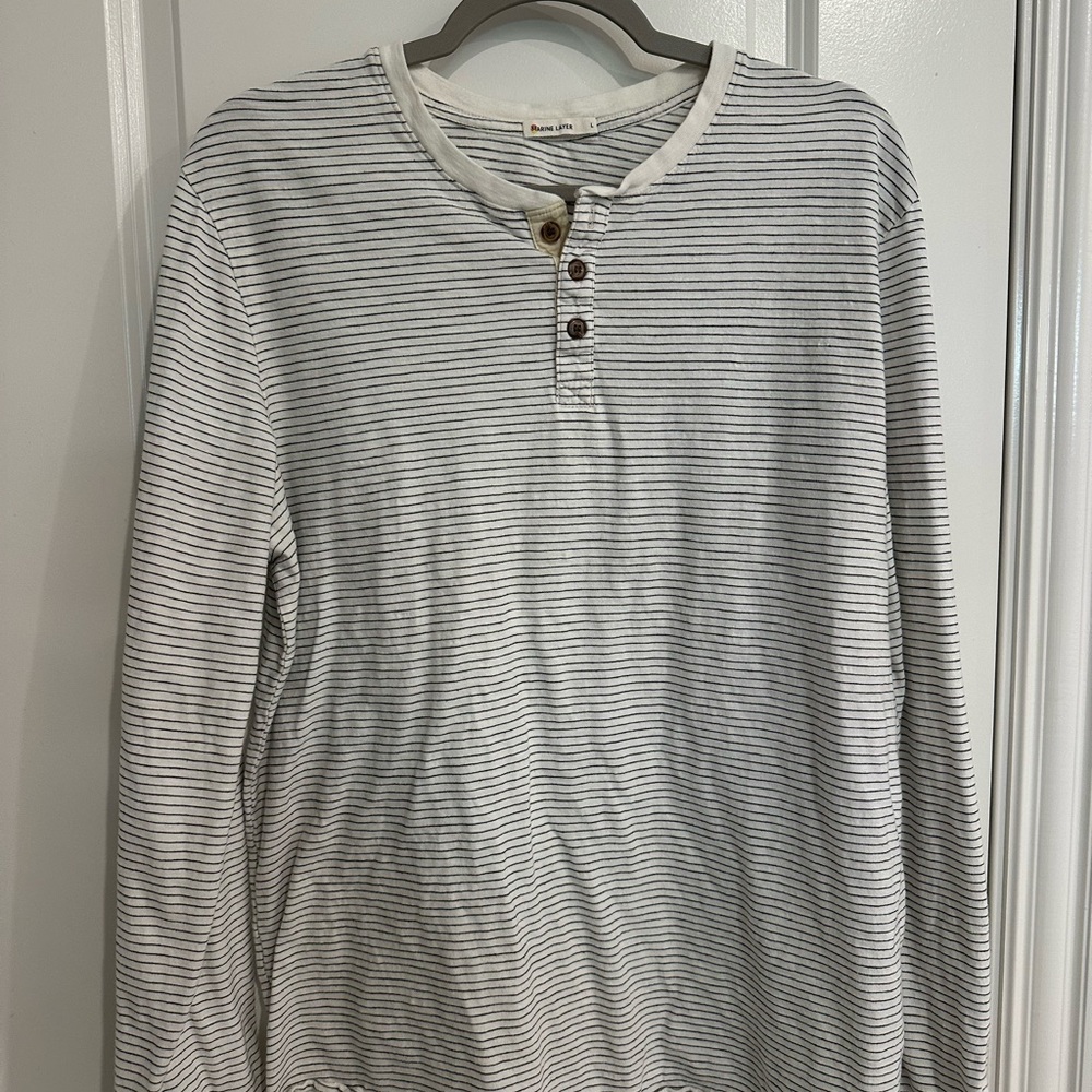 Marine Layer Men's Long Sleeve Striped Henley - White and Gray